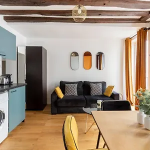 Grands Boulevards 22 : Cosy 1br-4p Apartment Paris